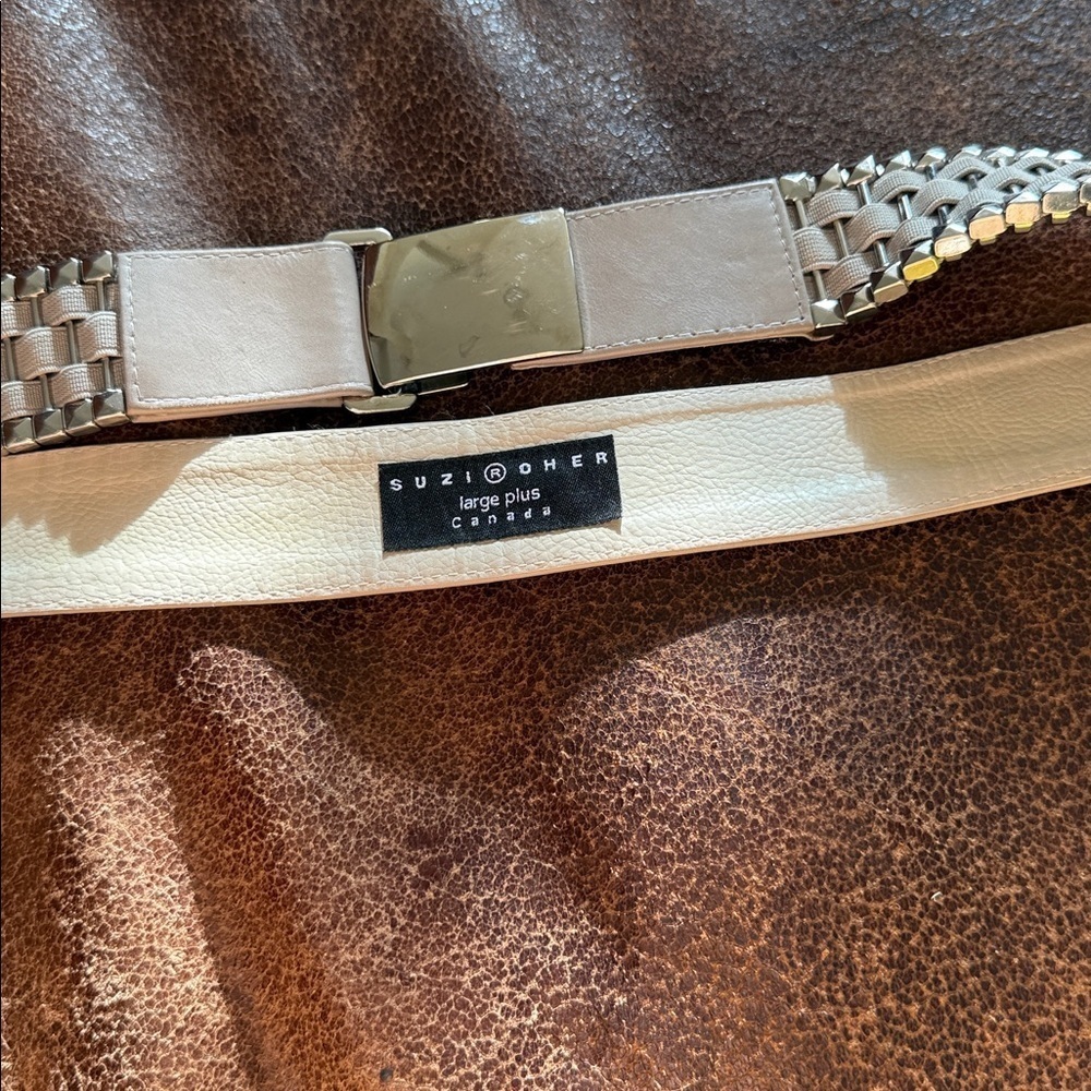 Suzi Roher Canadian Cream and silver leather & metal Women's Belt size xl plus